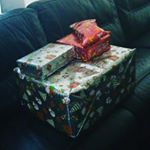 Actually wrapped gifts myself this year~
#christmas #presents #wrappingpresents #wrappingpaper